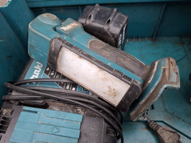 Accu boormachine en zaklamp makita, ddf484 - afbeelding 7 van  7