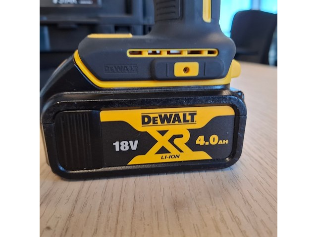 Accu boormachine met slagschroevendraaier dewalt, dcd709 / dcf809, bouwjaar 2024 - afbeelding 11 van  11
