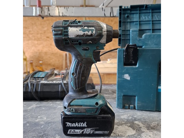 Accu boormachine met slagschroevendraaier makita, bouwjaar o.a. 2021 - afbeelding 3 van  9