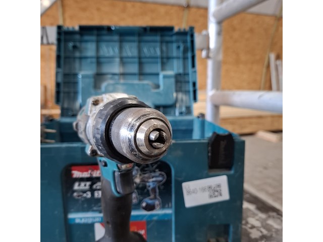 Accu boormachine met slagschroevendraaier makita, bouwjaar o.a. 2021 - afbeelding 8 van  9