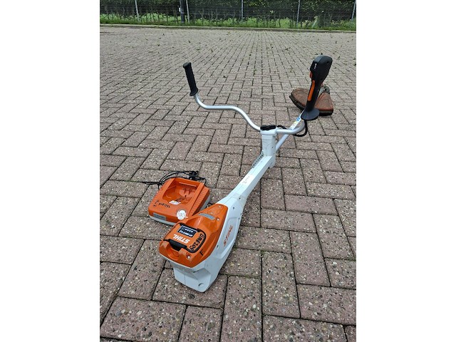Accu bosmaaier, stihl, fsa135, 2021 - afbeelding 1 van  7