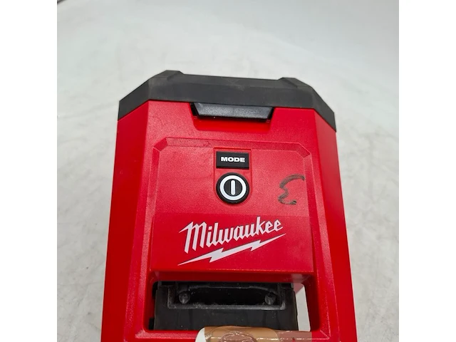 Accu bouwlamp, milwaukee, m18 pal - afbeelding 4 van  7