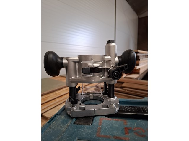 Accu boven -en kantenfrees makita, drt50, bouwjaar 2021 - afbeelding 5 van  8