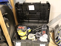 Accu bovenfrees dewalt d262004 met accu en lader in koffer - afbeelding 1 van  2