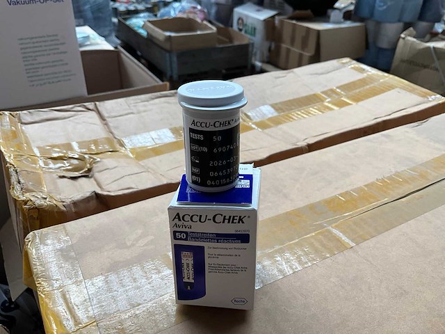 Accu-chek bloedsuiker teststrips (1400x) - afbeelding 9 van  12