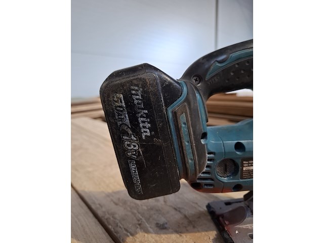 Accu decoupeerzaag makita, djv180, bouwjaar 2021 - afbeelding 4 van  6