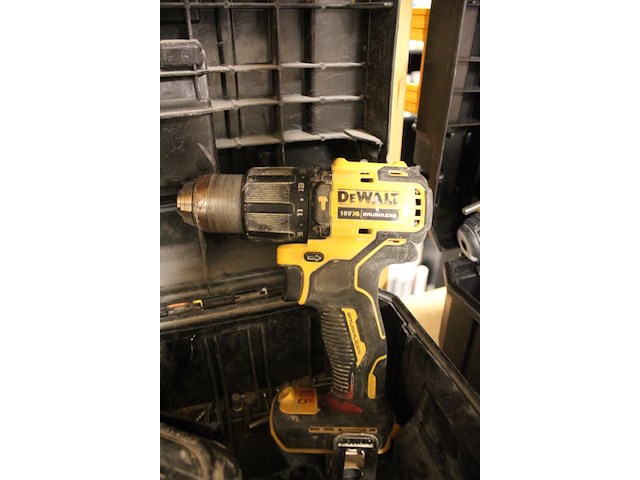 Accu gereedschapset bestaande uit dewalt schroefmachine dz809 en73 schroefmachine brushless 18v met 1 accu ... - afbeelding 3 van  4