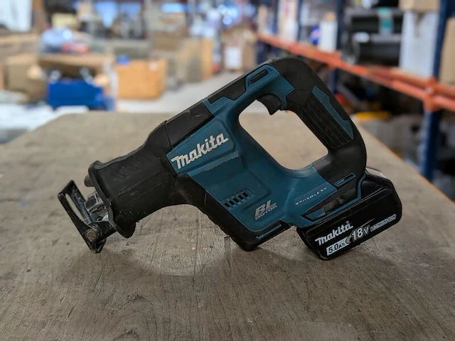 Accu haakse slijper en reciprozaag, makita, incl. accu's en koffer - afbeelding 3 van  6