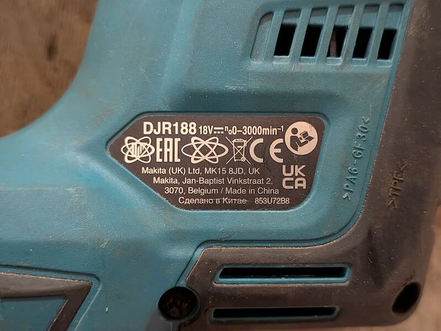 Accu haakse slijper en reciprozaag, makita, incl. accu's en koffer - afbeelding 4 van  6