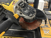Accu haakse slijper in koffer, 1x lader dewalt, dcg405 - afbeelding 3 van  5