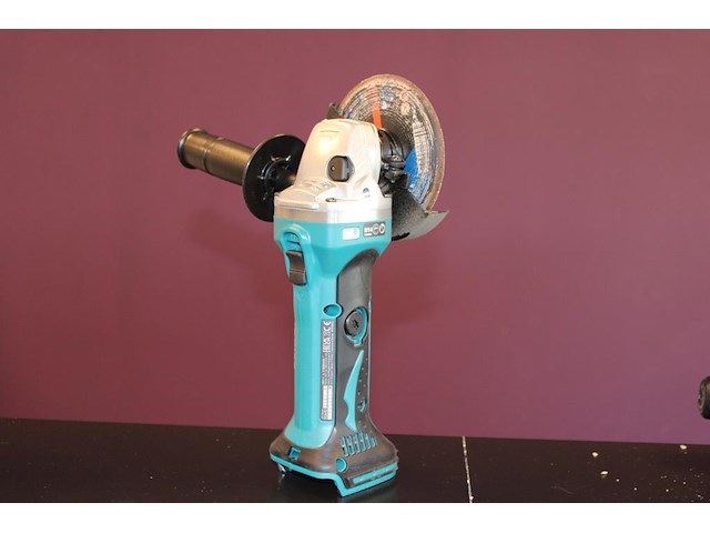 Accu haakse slijper makita dga452. - afbeelding 1 van  2