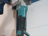 Accu haakse slijper makita dga521 met 5.0ah accu. juni 2024. - afbeelding 2 van  3