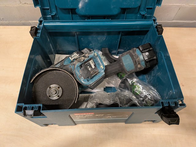 Accu haakse slijper met accu schroevendraaier, makita dg504, makita dhp486 - afbeelding 5 van  14