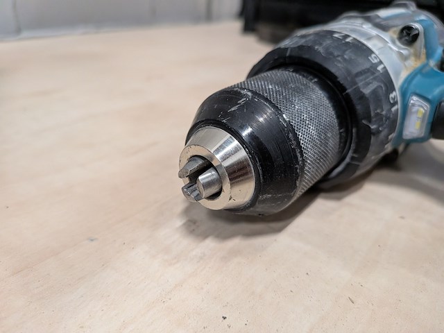 Accu haakse slijper met accu schroevendraaier, makita dg504, makita dhp486 - afbeelding 9 van  14