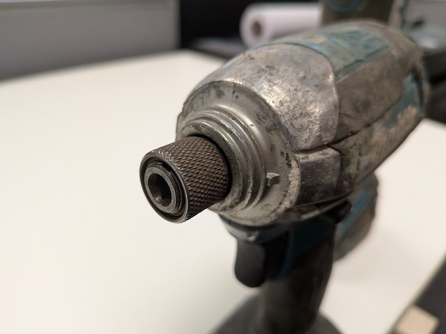 Accu haakse slijper met slagschroevendraaier makita, dga506, bouwjaar 2019 / 2022 - afbeelding 3 van  7