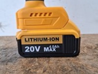 Accu heggenschaar | 6 inch, sanderz, geel, 2025 - afbeelding 6 van  8