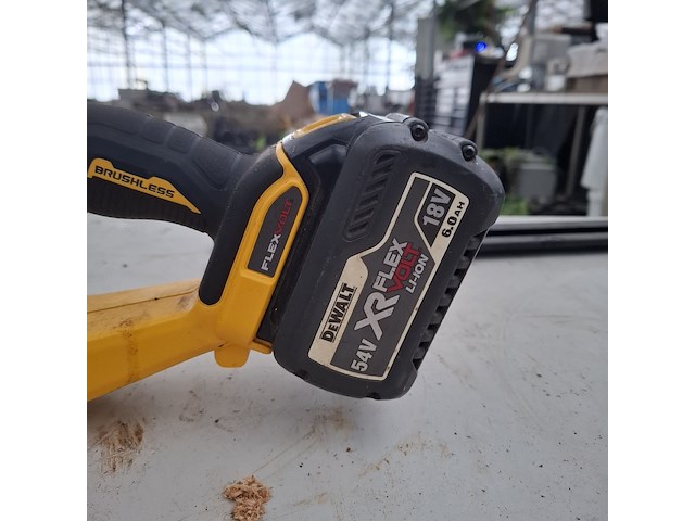 Accu heggenschaar, dewalt, dcmht573 - afbeelding 11 van  12
