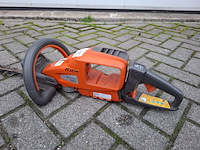 Accu heggenschaar husqvarna, 520ihd70, bouwjaar 2022 - afbeelding 4 van  7