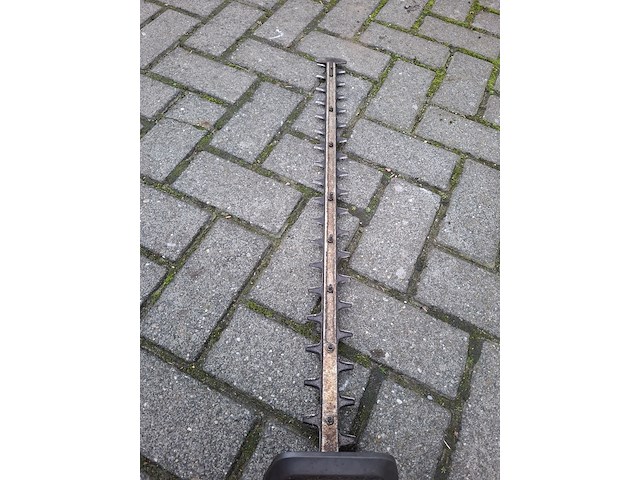 Accu heggenschaar husqvarna, 520ihd70, bouwjaar 2022 - afbeelding 7 van  7