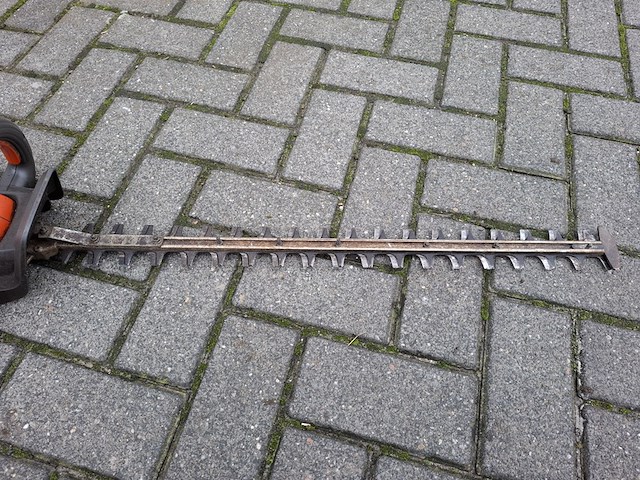 Accu heggenschaar husqvarna, 520iht70 - afbeelding 2 van  7