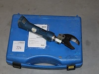 Accu hydraulische kabelschaar klauke es32 met twee accu's en lader in koffer