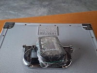 Accu kantenknipper met accu ledlamp hitachi, cg10dl, ub18ddl - afbeelding 7 van  7