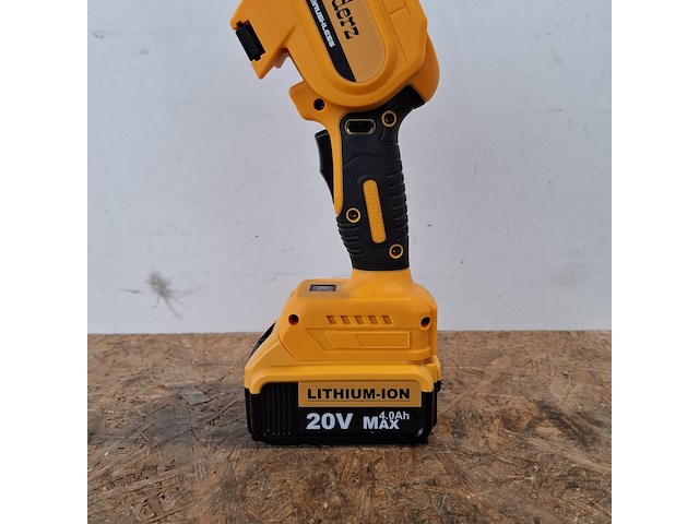 Accu kettingzaag 6 inch, geel - afbeelding 3 van  8