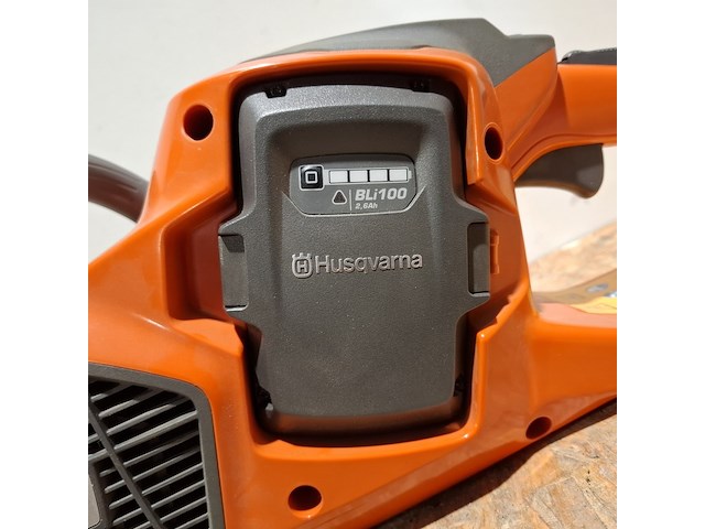 Accu kettingzaag, husqvarna, 340i - afbeelding 9 van  12