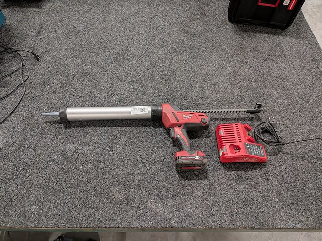 Accu kitpistool milwaukee, c18 pcg, bouwjaar 2019 - afbeelding 1 van  9