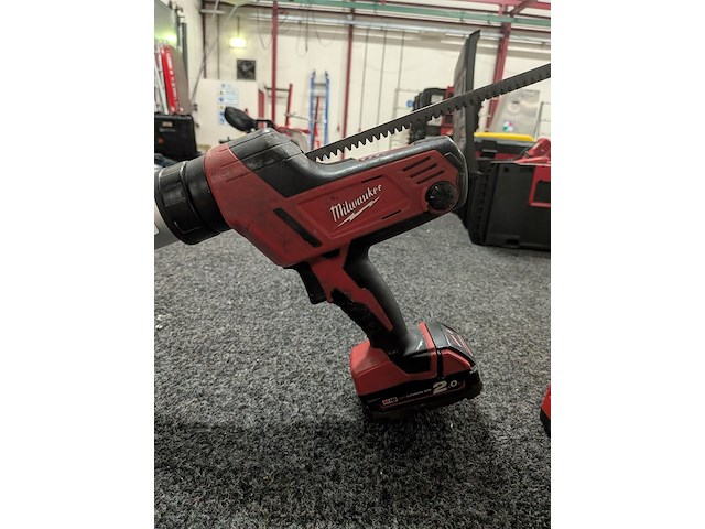 Accu kitpistool milwaukee, c18 pcg, bouwjaar 2019 - afbeelding 3 van  9