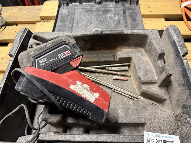 Accu klopboormachine, 2x accu, 1x lader milwaukee - afbeelding 2 van  7