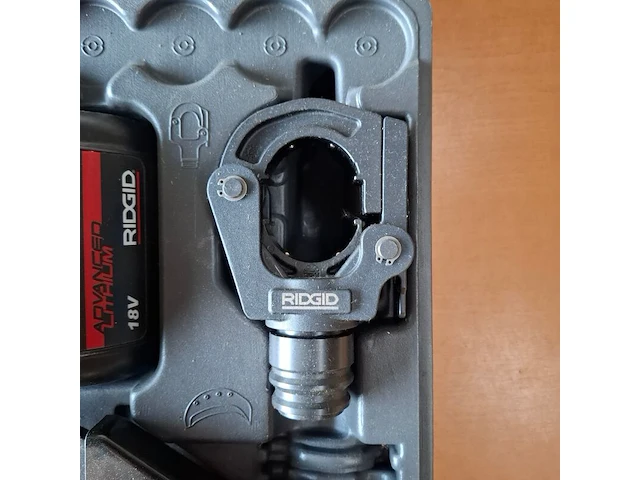 Accu krimpgereedschap ridgid, re60 - afbeelding 9 van  10