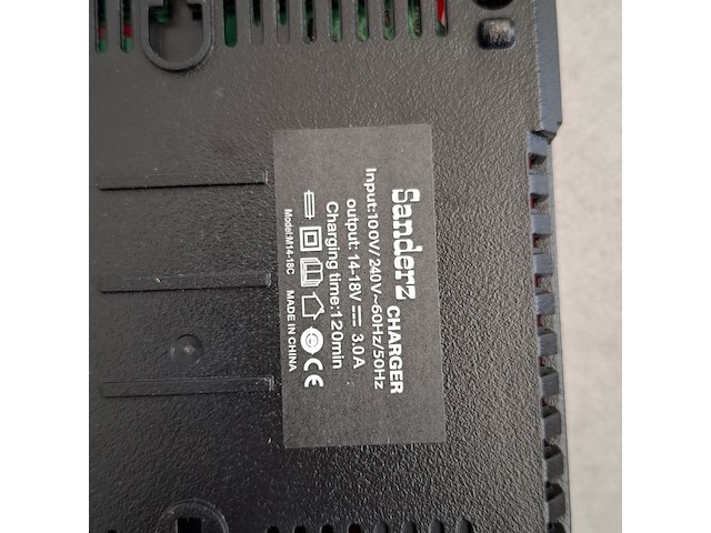 Accu lader | 14-18v 3.0a - afbeelding 4 van  4