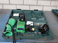 Accu lamp hitachi met 2 accu's en lader. - afbeelding 1 van  2