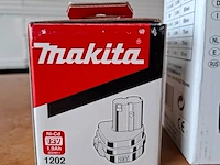 Accu met lader makita, 12v 1.9ah - afbeelding 2 van  3