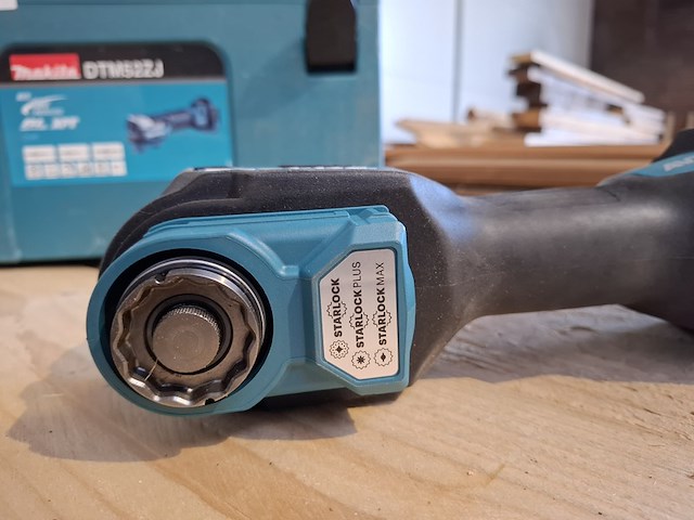 Accu multitool makita, dtm52, bouwjaar 2022 - afbeelding 7 van  7