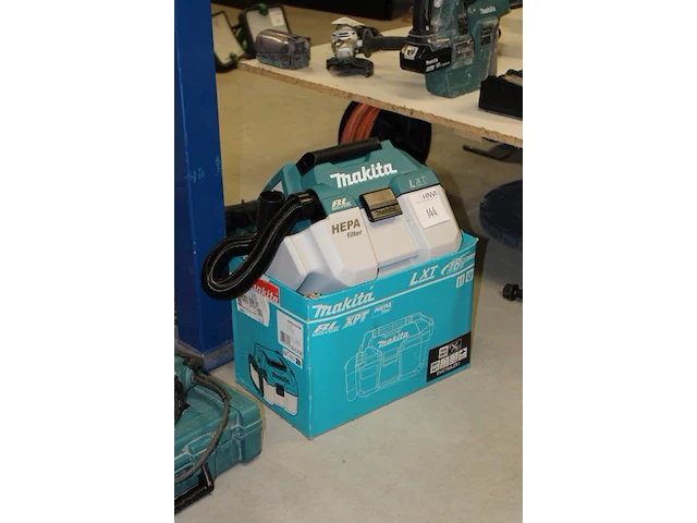 Accu nat/droogzuiger makita dvc750l zonder accu - afbeelding 2 van  2