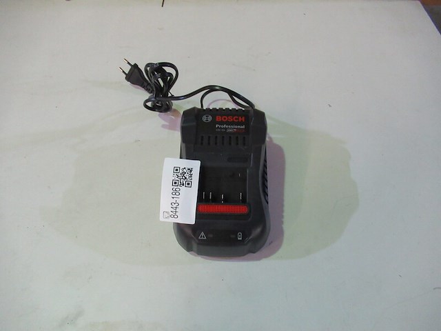 Accu oplader bosch, gal 1880 cv - afbeelding 1 van  2
