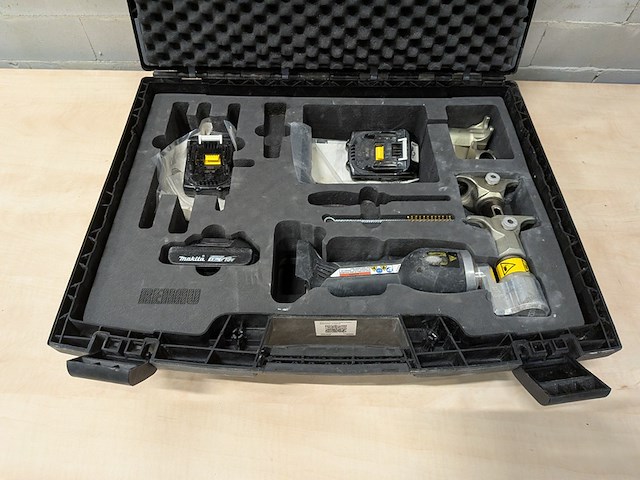 Accu persmachine met accu persopwijkmachine, rehau, rautool a-light2, xpand qc - afbeelding 3 van  20