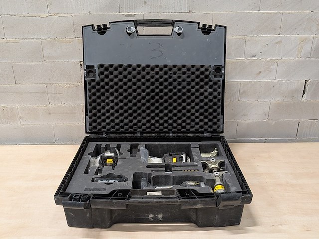 Accu persmachine met accu persopwijkmachine, rehau, rautool a-light2, xpand qc - afbeelding 1 van  20