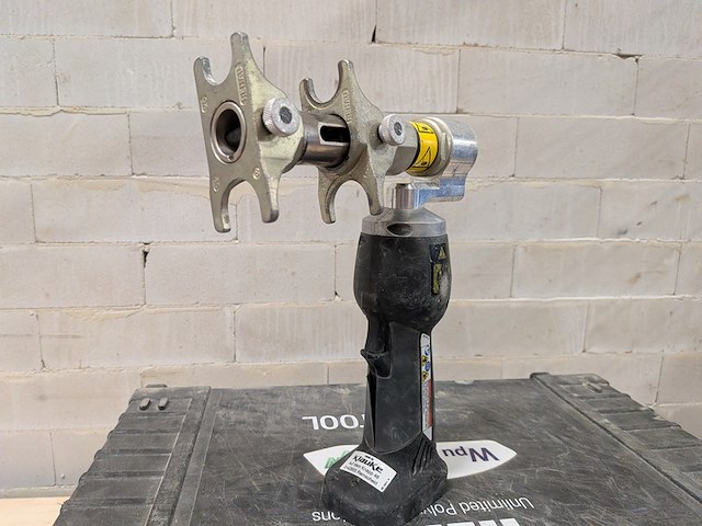 Accu persmachine met accu persopwijkmachine, rehau, rautool a-light2, xpand qc - afbeelding 16 van  20