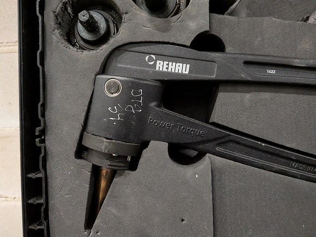 Accu persmachine met accu persopwijkmachine, rehau, rautool a-light2, xpand qc - afbeelding 8 van  17