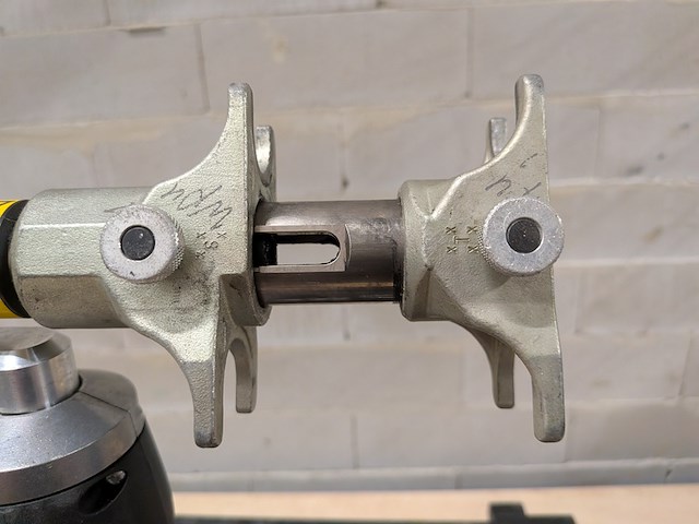 Accu persmachine met accu persopwijkmachine, rehau, rautool a-light2, xpand qc - afbeelding 13 van  17