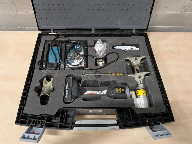 Accu persmachine met accu persopwijkmachine, rehau, rautool a-light2, xpand qc - afbeelding 17 van  17