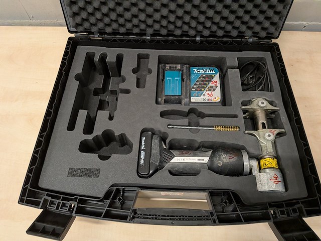 Accu persmachine, rehau, rautool a-light2 - afbeelding 11 van  12