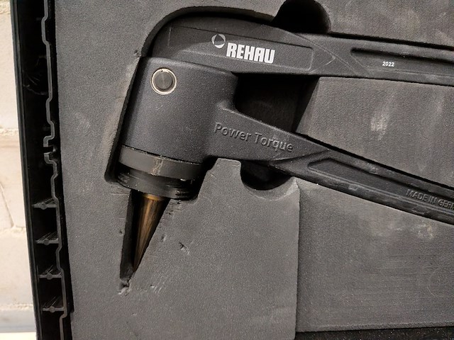 Accu persmachine, rehau, rautool a-light2 - afbeelding 6 van  16