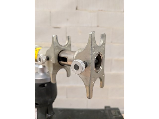 Accu persmachine, rehau, rautool a-light2 - afbeelding 14 van  16