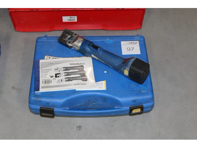 Accu perstang klauke e mini ek354 met twee accu's en lader in koffer met diverse koppen - afbeelding 1 van  2