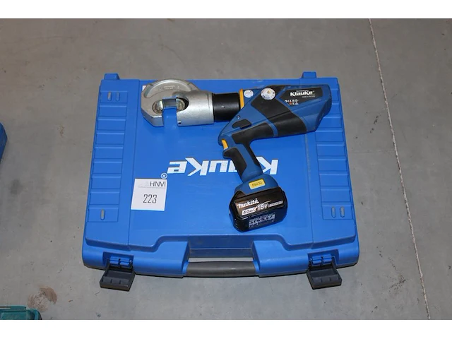 Accu perstang klauke ek12032cfm met makita accu, lader en diverse persmatrijzen in koffer - afbeelding 1 van  2
