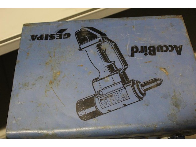 Accu popnageltang gesipa accu bird in metalen koffer - afbeelding 3 van  3